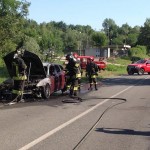 A  fuoco un'auto a Vespia di Castellamonte 1