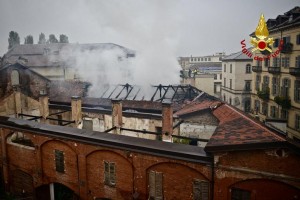 Cavallerizza dibattito sull'incendio in Sala Rossa 2