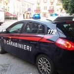 Con bastoni e coltelli, saccheggiavano ville e abitazioni isolate mentre i proprietari dormivano