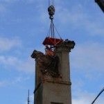 Crolla un campanile su una casa nessun ferito ma tre famiglie evacuate 1