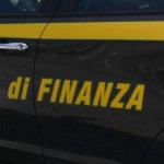 In auto aveva una mannaia e della droga