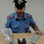 In macchina con 100 grammi di marijuana