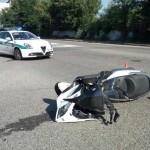 Incidente a Torino scontro auto-moto
