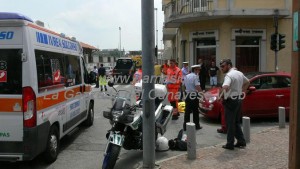 Moto tampona un Suv a Ivrea, in via Jervis; deceduto il centauro 2