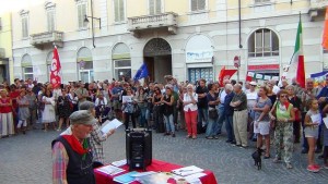 Non in mio nome presidio a Ivrea sulla accoglienza dei migranti 1