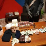 Pistola e bomba finte per assaltare le tabaccherie due arresti