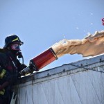 Prende fuoco un mezzo carico di accumulatori al piombo 1