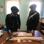 Soldi e documenti falsi per commettere truffe, 2 arresti