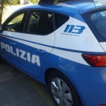 Tentano la truffa dello specchietto con un poliziotto