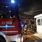 Un incendio distrugge il tetto di un fienile 1