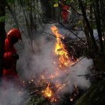 Volontari Aib del Piemonte per lo spegnimento di un incendio nell’imperiese